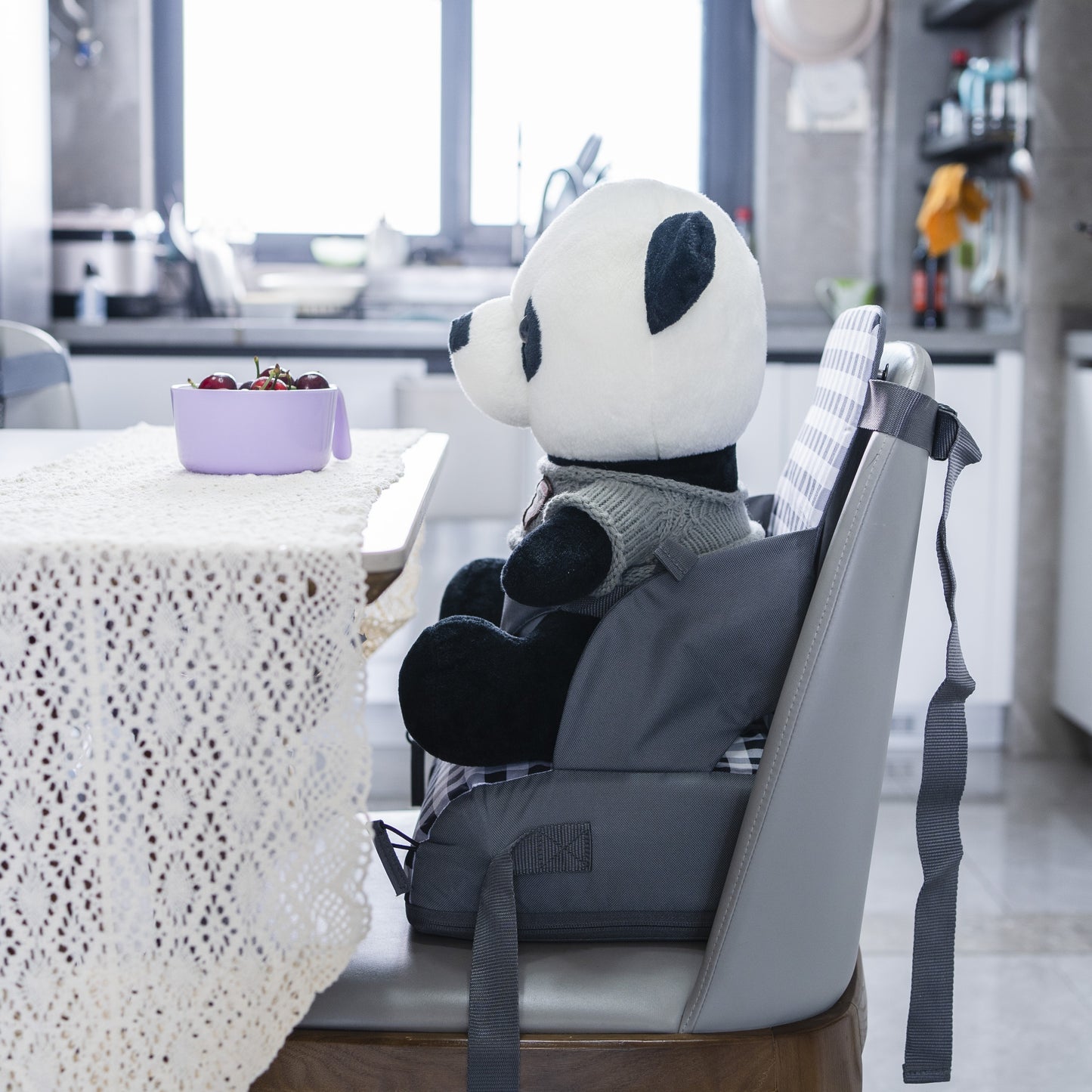 Portable Kids' Dining Chair Booster Seat - Removable & Foldable, Washable Polyester Cover with Zip Closure for All-Season Comfort